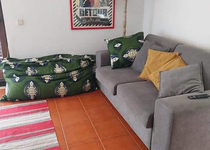 A Casa De *